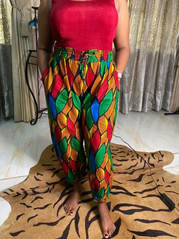 TRENDY WOMAN Ankara Joggers